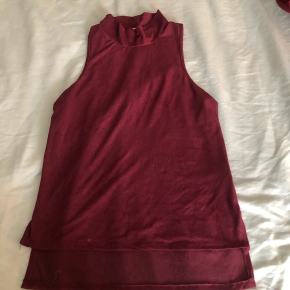 Clothes - Picture 8 of 16